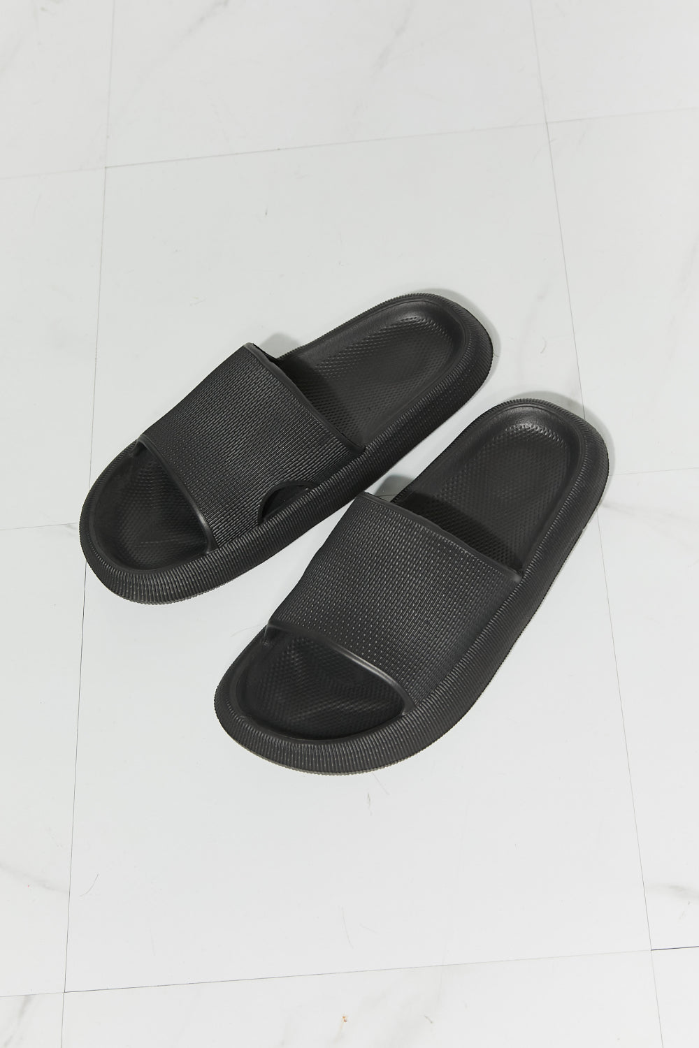 MMShoes Arms Around Me Open Toe Slide in Black COCO CRESS