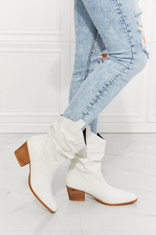 MMShoes Better in Texas Scrunch Cowboy Boots in White COCO CRESS