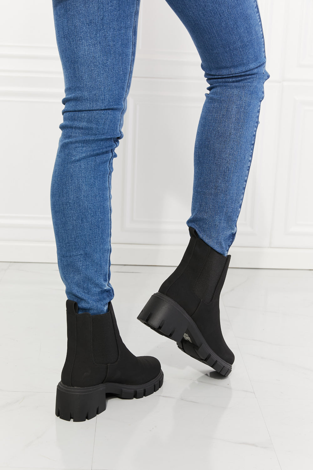 MMShoes Work For It Matte Lug Sole Chelsea Boots in Black COCO CRESS