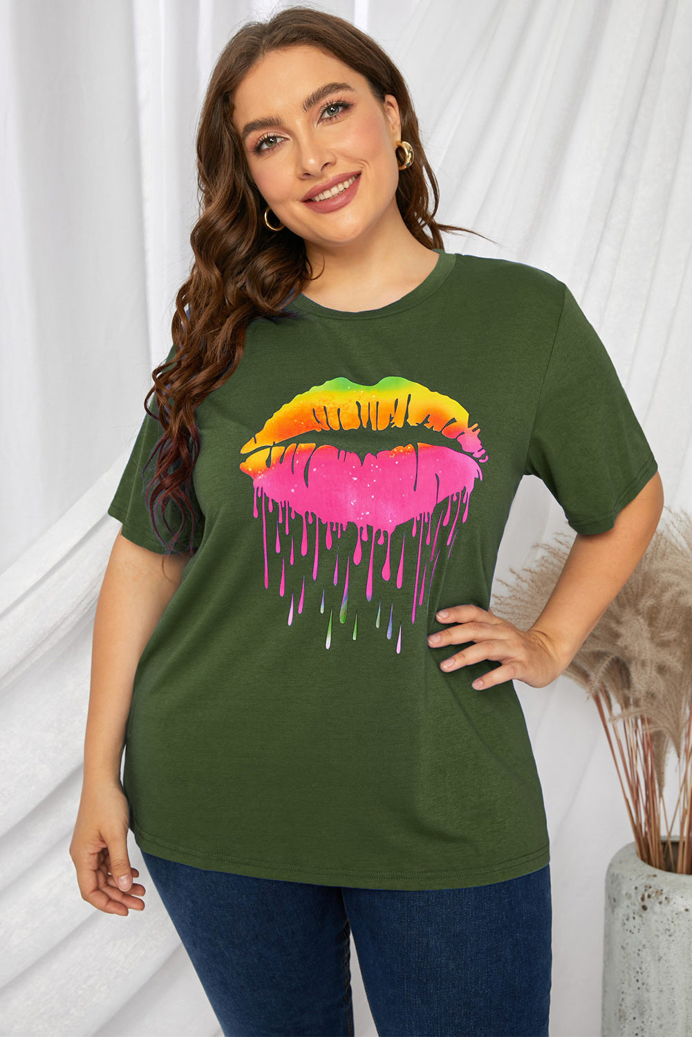 Plus Size Lip Graphic Tee Shirt COCO CRESS