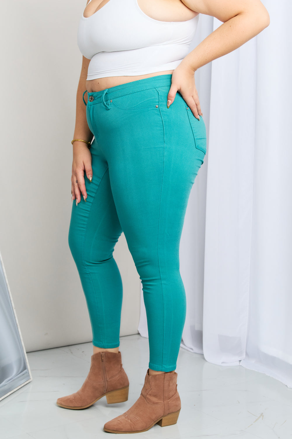 YMI Jeanswear Kate Hyper-Stretch Full Size Mid-Rise Skinny Jeans in Sea Green COCO CRESS
